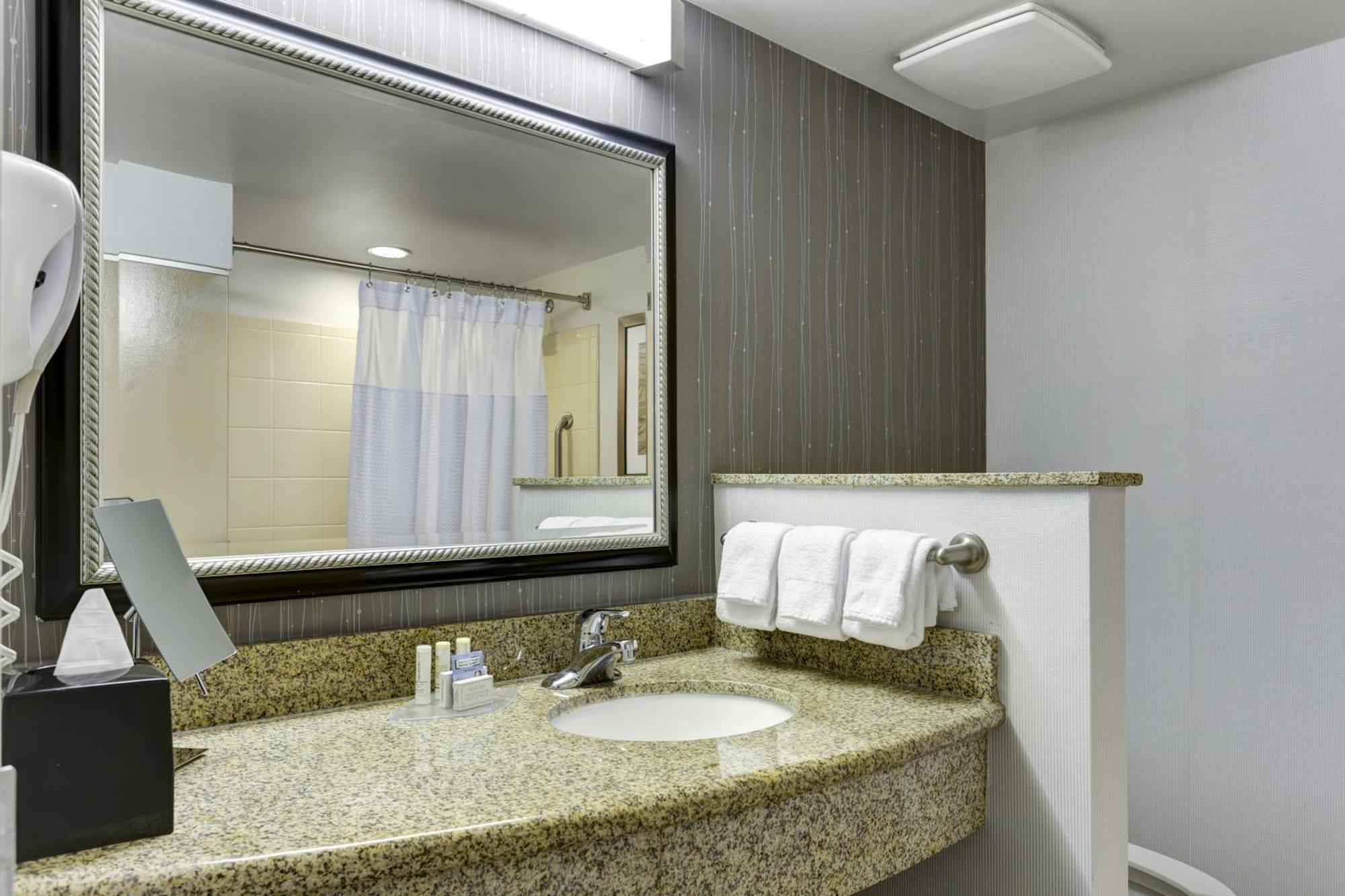 คอร์ทยาร์ด แอนนิสตัน อ็อกซ์ฟอร์ด Hotel ภายนอก รูปภาพ