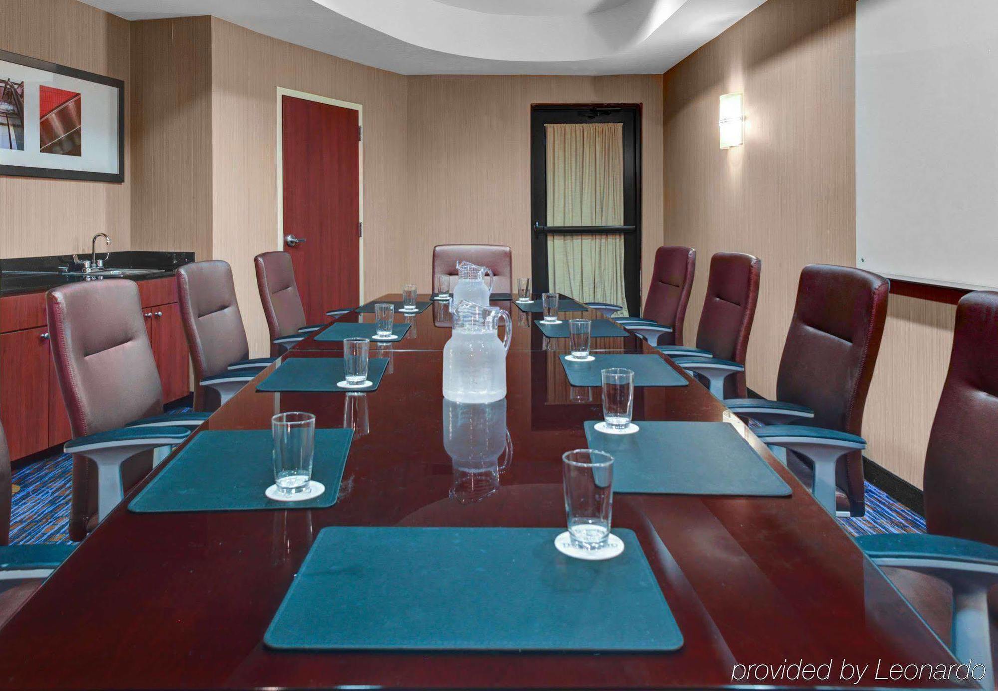 คอร์ทยาร์ด แอนนิสตัน อ็อกซ์ฟอร์ด Hotel ภายนอก รูปภาพ